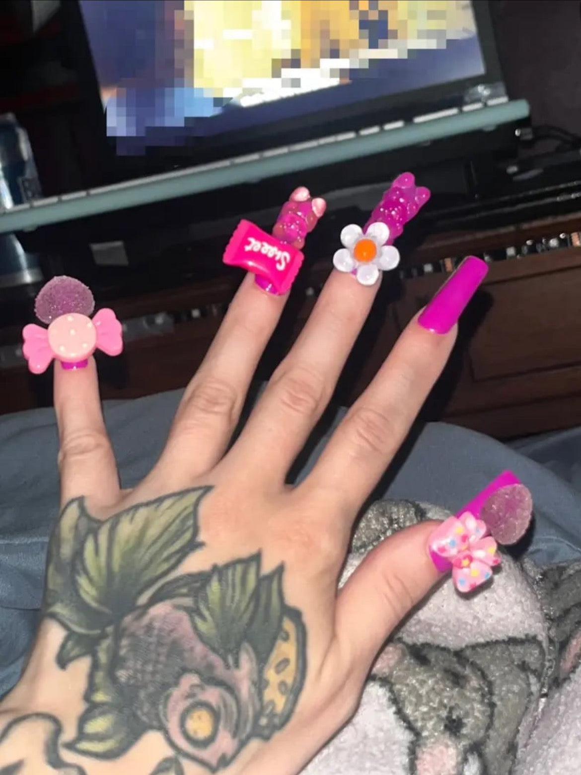 3D Lollipop Press On Nails (24pcs)