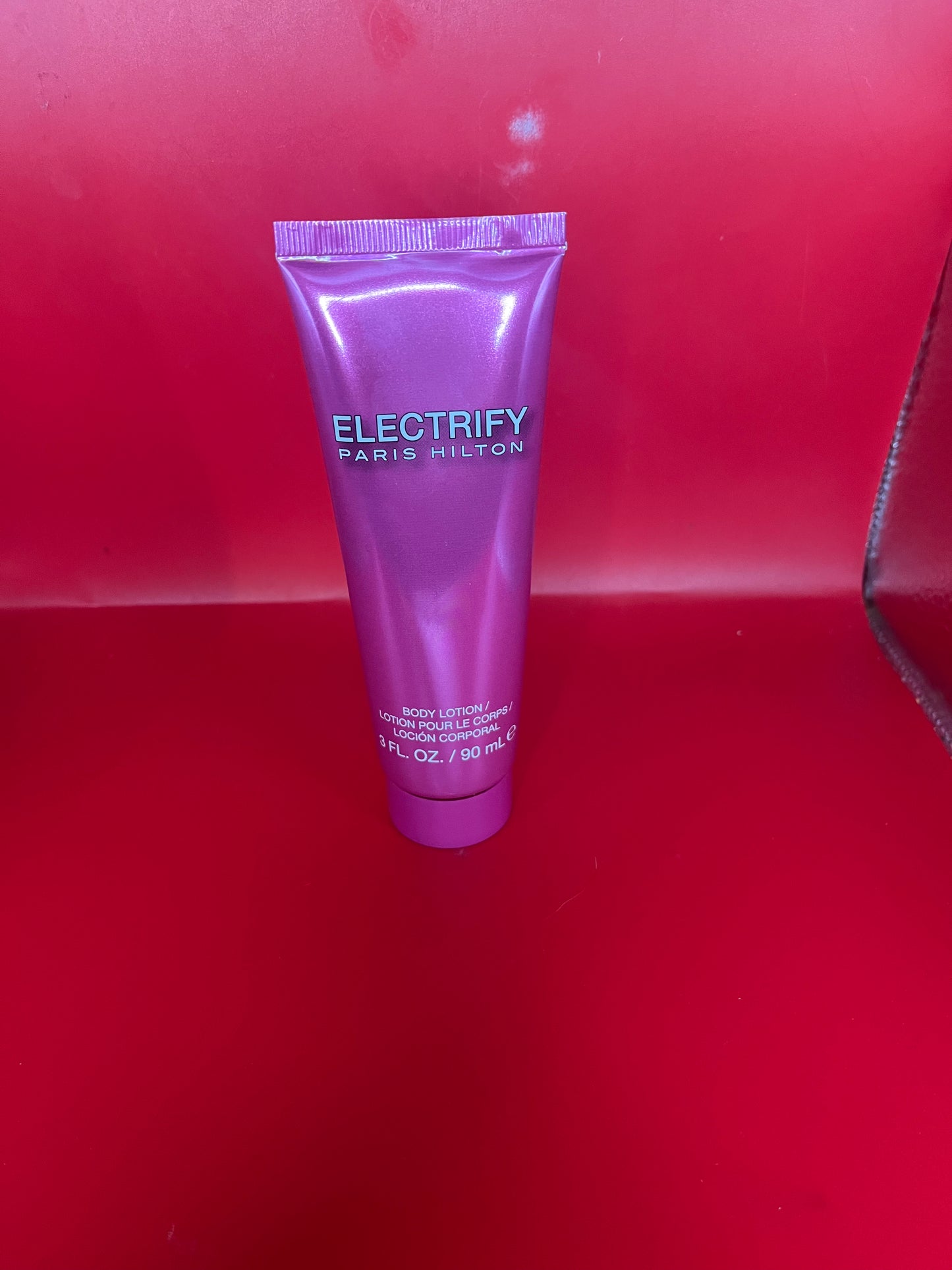 Paris Hilton Electrify Perfume Mist Set