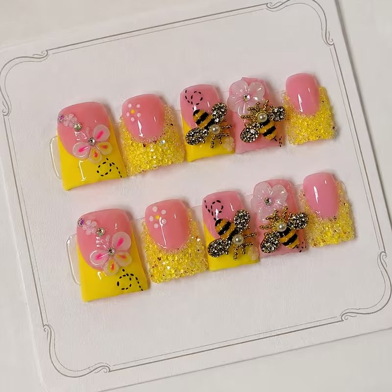 Pearl Bee Nails